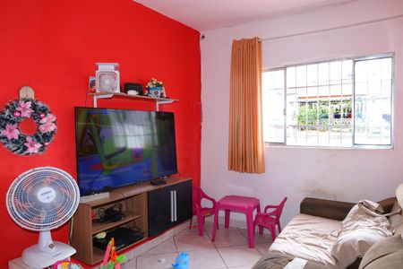 Sala de casa à venda com 3 quartos, 250m² em Vila Verde, São Paulo