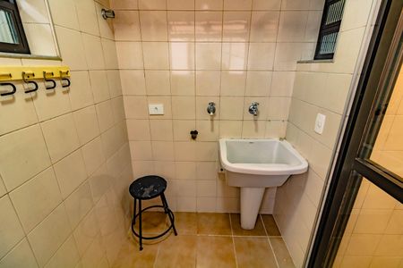 Apartamento para alugar com 68m², 2 quartos e 1 vaga