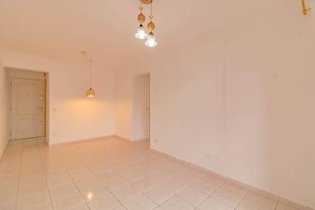 Apartamento para alugar com 68m², 2 quartos e 1 vaga