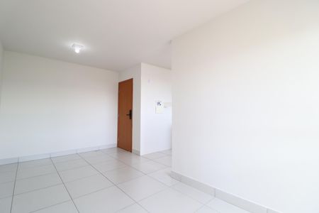 Sala de apartamento para alugar com 2 quartos, 60m² em Santa Mônica, Uberlândia