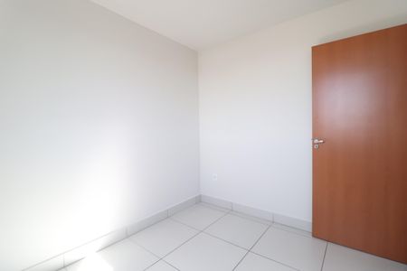 Quarto 1 de apartamento para alugar com 2 quartos, 60m² em Santa Mônica, Uberlândia