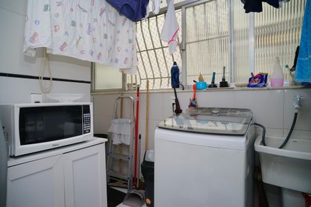 Apartamento à venda com 160m², 3 quartos e 1 vagaÁrea de Serviço