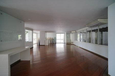 Apartamento à venda com 160m², 3 quartos e 1 vagaÁrea comum - Salão de festas