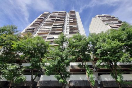Apartamento à venda com 160m², 3 quartos e 1 vagaFachada