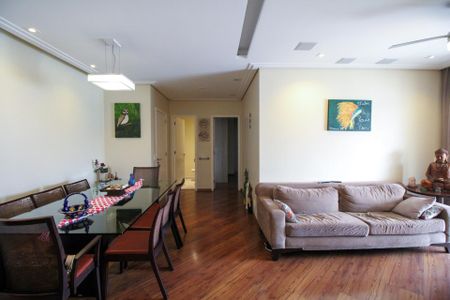 Apartamento à venda com 142m², 4 quartos e 3 vagasSala