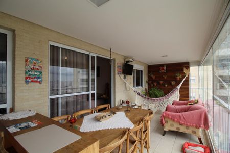 Apartamento à venda com 142m², 4 quartos e 3 vagasVaranda Gourmet