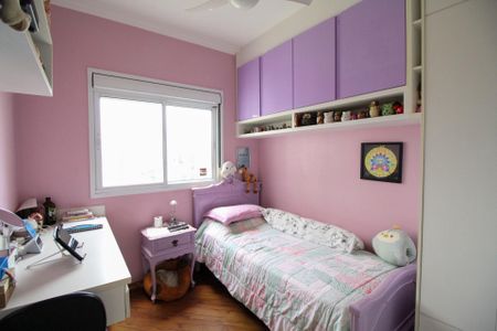 Apartamento à venda com 142m², 4 quartos e 3 vagasQuarto 2