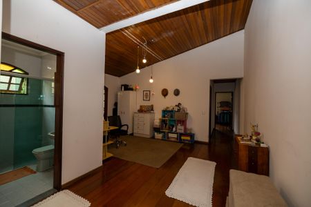 Casa à venda com 260m², 3 quartos e 4 vagas Casa à venda com 260m², 3 quartos e 4 vagasSala 3