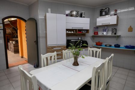 Casa à venda com 260m², 3 quartos e 4 vagas Casa à venda com 260m², 3 quartos e 4 vagasCozinha