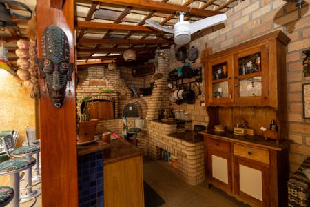 Casa à venda com 260m², 3 quartos e 4 vagas Casa à venda com 260m², 3 quartos e 4 vagasArea Gurmet