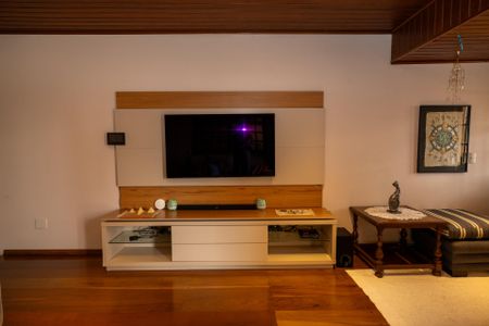 Casa à venda com 260m², 3 quartos e 4 vagas Casa à venda com 260m², 3 quartos e 4 vagasSala 1