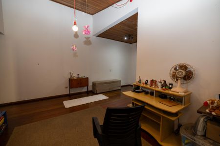 Casa à venda com 260m², 3 quartos e 4 vagas Casa à venda com 260m², 3 quartos e 4 vagasSala 3