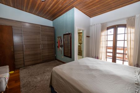 Casa à venda com 260m², 3 quartos e 4 vagas Casa à venda com 260m², 3 quartos e 4 vagasSuite