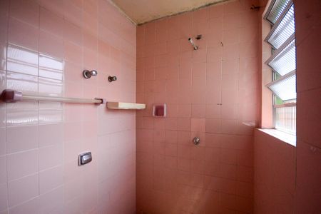 Banheiro  de casa para alugar com 1 quarto, 80m² em Jardim Vergueiro, São Paulo