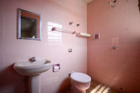 Banheiro  de casa para alugar com 1 quarto, 80m² em Jardim Vergueiro, São Paulo