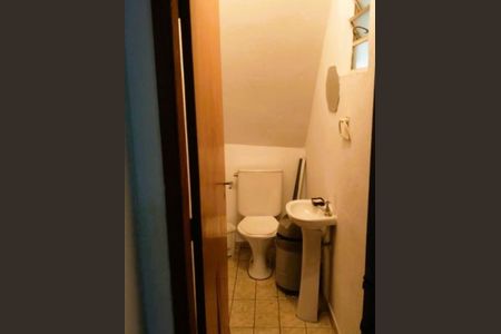 Banheiro de casa à venda com 5 quartos, 200m² em Jardim Peri, São Paulo