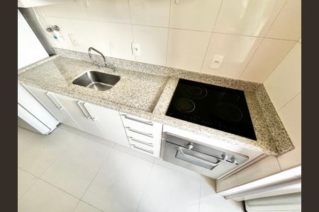 Apartamento à venda com 67m², 2 quartos e 2 vagasCozinha