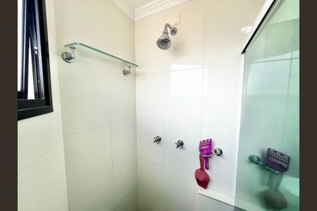 Apartamento à venda com 67m², 2 quartos e 2 vagas Banheiro da Suíte