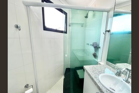 Apartamento à venda com 67m², 2 quartos e 2 vagas Banheiro da Suíte