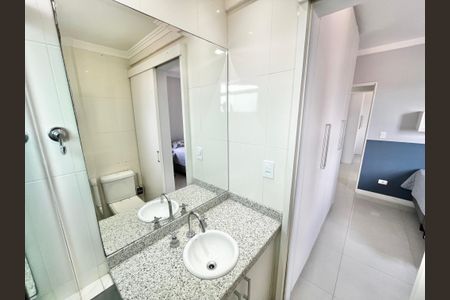 Apartamento à venda com 67m², 2 quartos e 2 vagas Banheiro da Suíte