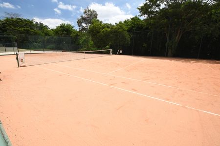 Casa de condomínio à venda com 410m², 4 quartos e 2 vagasQuadra de Tênis
