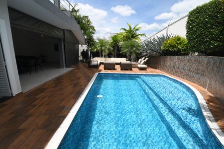 Casa de condomínio à venda com 410m², 4 quartos e 2 vagasPiscina