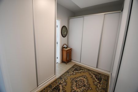 Casa de condomínio à venda com 410m², 4 quartos e 2 vagasQuarto 3 - Suíte  Closet