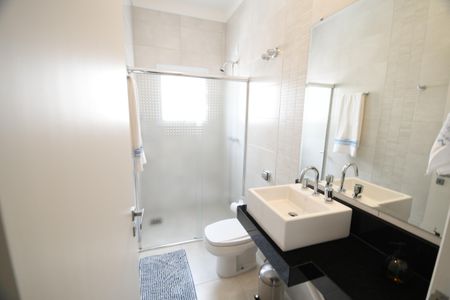 Casa de condomínio à venda com 410m², 4 quartos e 2 vagasBanheiro Suíte