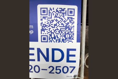 Casa à venda com 190m², 4 quartos e 2 vagas Casa à venda com 190m², 4 quartos e 2 vagasPlaquinha