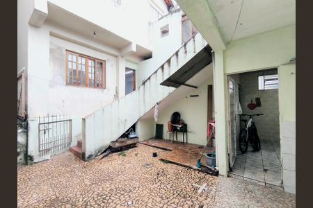 Casa à venda com 190m², 4 quartos e 2 vagas Casa à venda com 190m², 4 quartos e 2 vagasQuintal