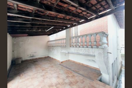 Casa à venda com 190m², 4 quartos e 2 vagas Casa à venda com 190m², 4 quartos e 2 vagasGaragem