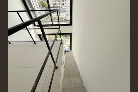 Apartamento para alugar com 50m², 1 quarto e sem vagaEscada