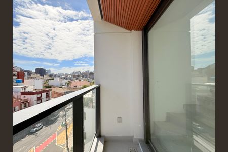 Apartamento para alugar com 50m², 1 quarto e sem vagaSacada 