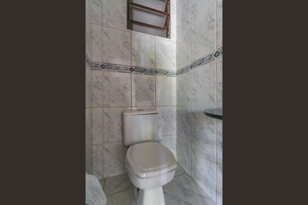 Casa à venda com 86m², 2 quartos e 2 vagasLavabo