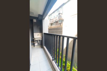 Apartamento para alugar com 37m², 2 quartos e sem vaga Apartamento para alugar com 37m², 2 quartos e sem vagaSacada