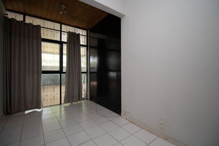 Quarto 1 de casa para alugar com 3 quartos, 100m² em Shigs 713, Brasília