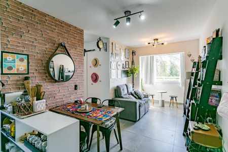 Sala de apartamento à venda com 2 quartos, 49m² em Parque Fongaro, São Paulo