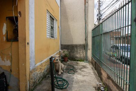 Casa à venda com 120m², 2 quartos e 1 vagaquintal frente