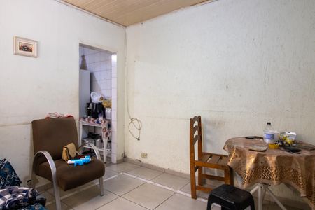 Casa à venda com 120m², 2 quartos e 1 vagaSala