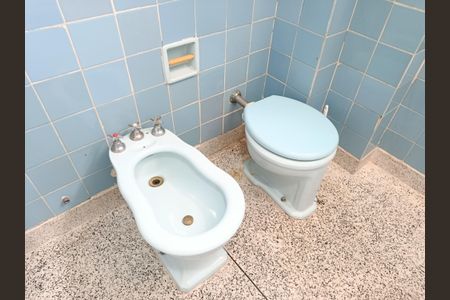 Apartamento para alugar com 94m², 2 quartos e 1 vaga Apartamento para alugar com 94m², 2 quartos e 1 vagaBanheiro 2