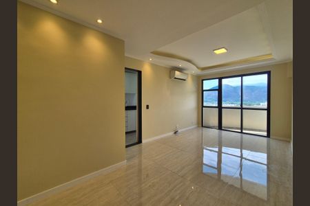 Sala  de apartamento para alugar com 2 quartos, 76m² em Recreio dos Bandeirantes, Rio de Janeiro