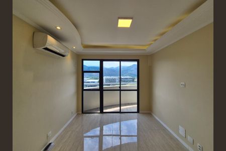 Sala  de apartamento para alugar com 2 quartos, 76m² em Recreio dos Bandeirantes, Rio de Janeiro