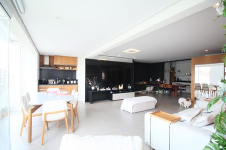 Apartamento para alugar com 103m², 2 quartos e 2 vagasSala