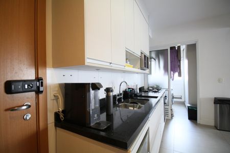 Apartamento para alugar com 103m², 2 quartos e 2 vagasCozinha