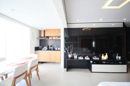 Sala de apartamento para alugar com 2 quartos, 103m² em Vila Suzana, São Paulo