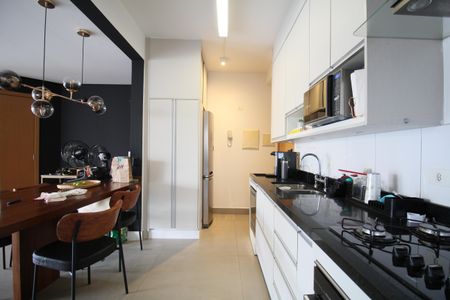Apartamento para alugar com 103m², 2 quartos e 2 vagasCozinha