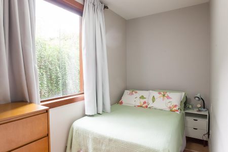 Casa de condomínio à venda com 1000m², 5 quartos e 4 vagas Casa de condomínio à venda com 1000m², 5 quartos e 4 vagasquarto 3
