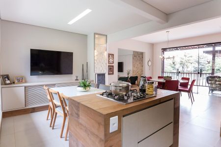 Cozinha de casa de condomínio à venda com 5 quartos, 1000m² em Retiro do Chalé, Brumadinho