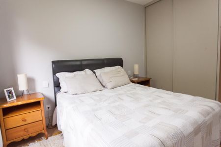 Casa de condomínio à venda com 1000m², 5 quartos e 4 vagas Casa de condomínio à venda com 1000m², 5 quartos e 4 vagasquarto 2