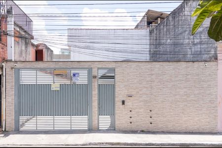 Casa de condomínio para alugar com 64m², 2 quartos e 1 vagaFachada